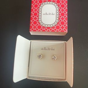Stella & Dot cubic zirconium stud earrings. NWOT never worn.